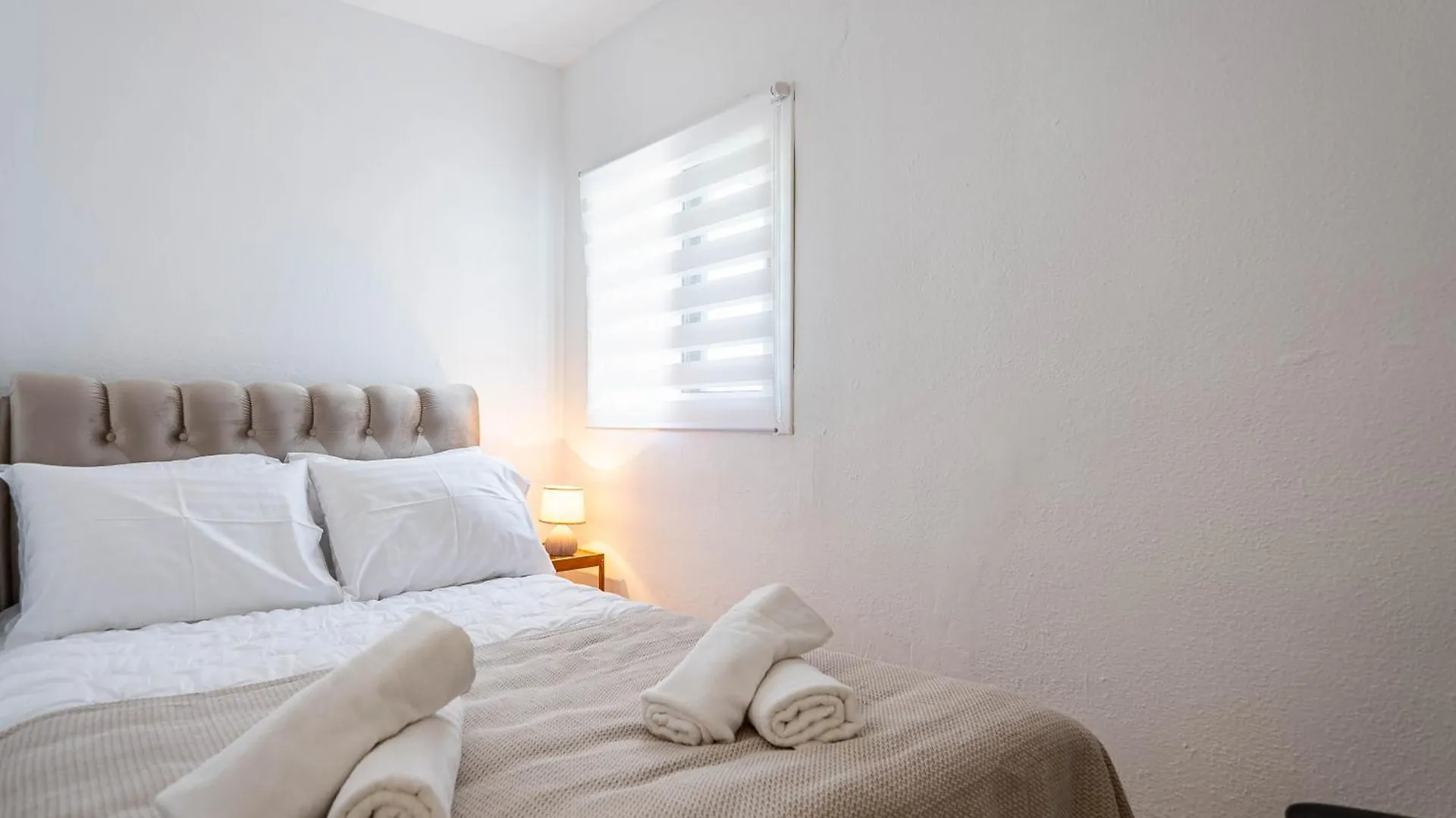 Family Apartments In The Centre Of Fuengirola 0*,
